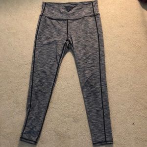 High-Waisted 7/8 Leggings - Heather Gray/Black